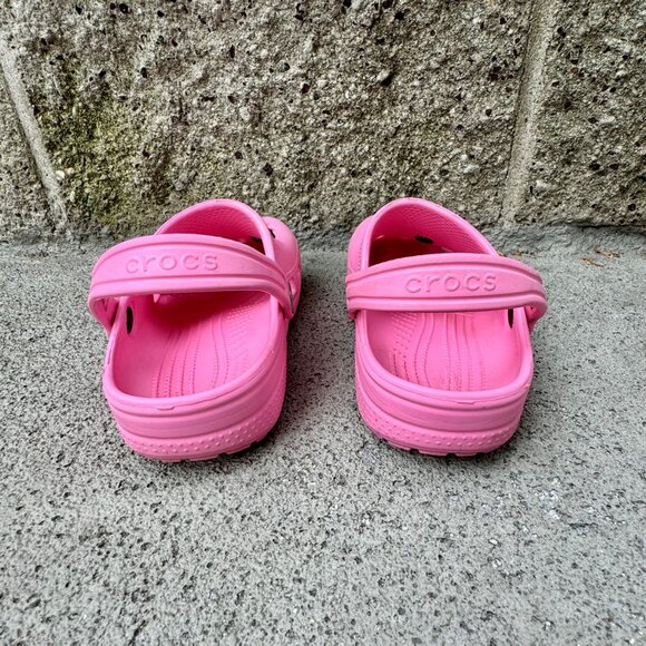CROCS Classic Pink Clogs Jibbitz Charms Girls 2 J2 Lightweight Slip On Shoes - Picture 6 of 11
